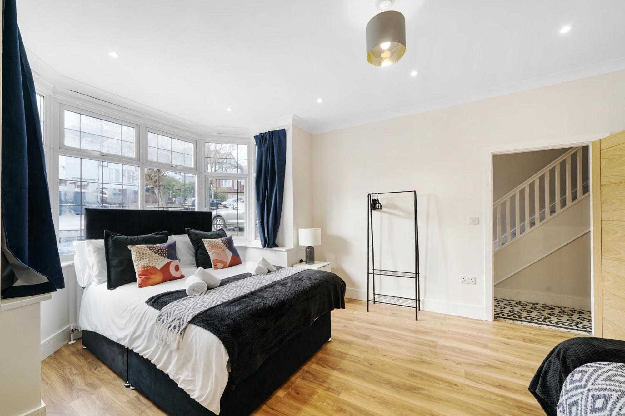 Сasa de vacaciones Luxurious House In Wembley - Garden *